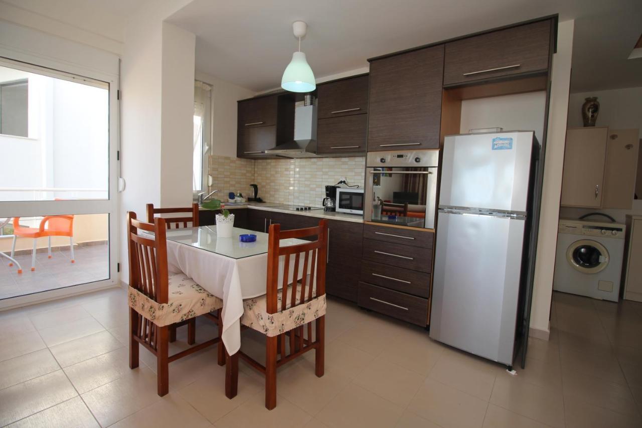 Chill Out Apartment Sarandë Exterior foto